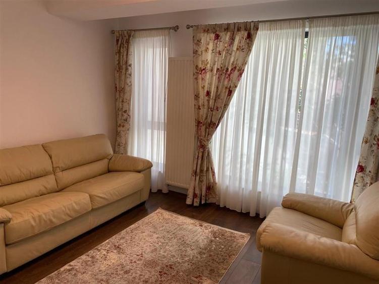 Apartament cu 3 camere decomandat, mobilat în Calea Călărașilor