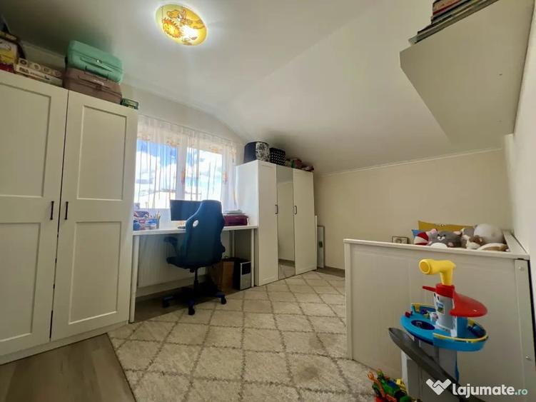 Casă cu 3 camere cu Teren 250 Mp în Giroc