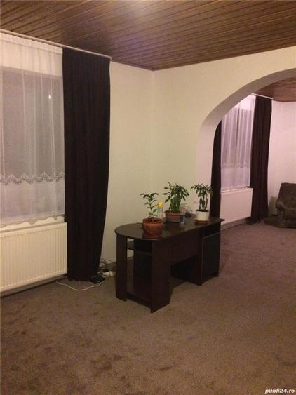 Casă cu 4 camere în Ciugud