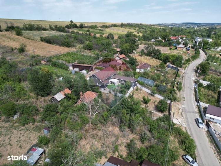 Casă cu 4 camere în Găvănești