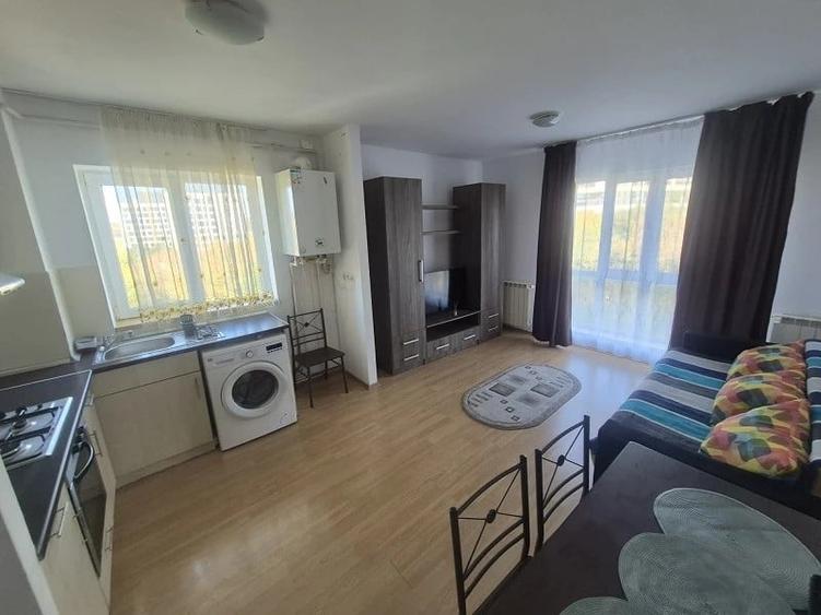 Apartament cu 2 camere semidecomandat în Tătărași