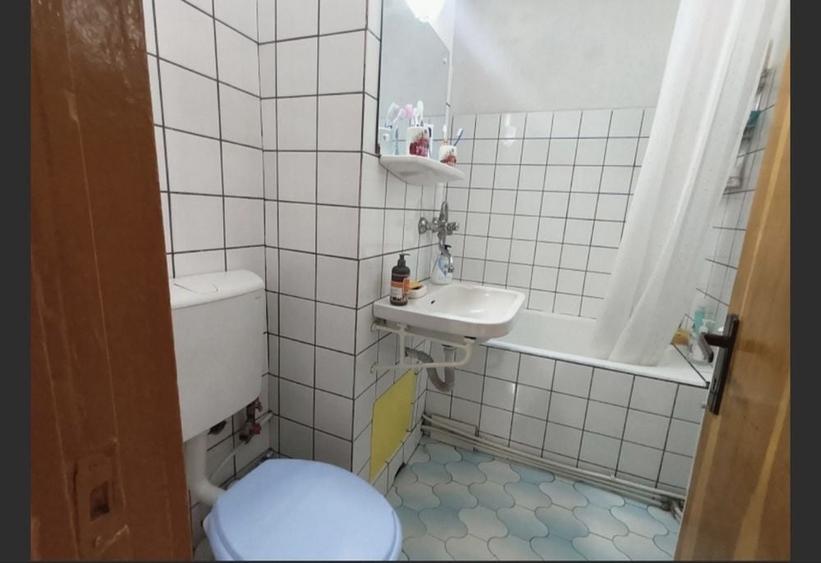 Proprietar vand Apartament 2 camere decomandat Curtea de Arges - 4