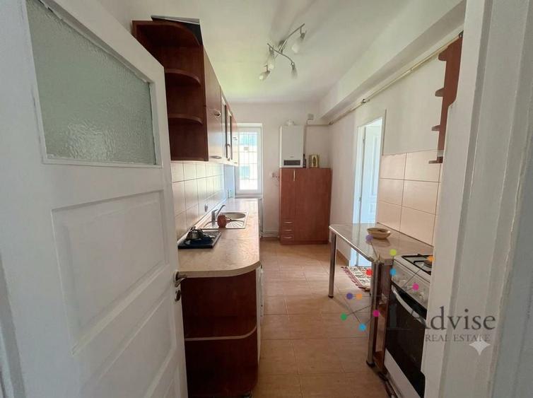 Apartament cu 2 camere decomandat, mobilat în Hărmanului