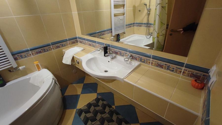 Apartament cu 4 camere decomandat în Griviței