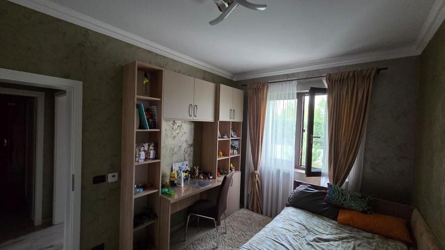 Casă individuală cu 4 camere decomandat cu Canalizare în Braytim