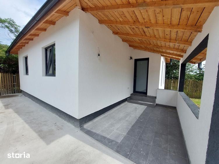 Casă cu 3 camere cu Teren 300 Mp în Central
