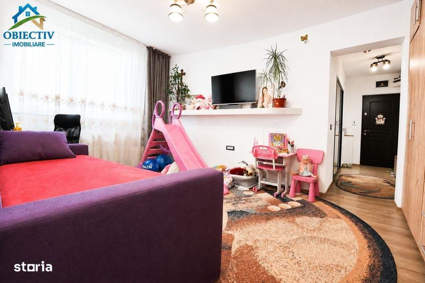 Apartament cu 3 camere semidecomandat în Dărmănești