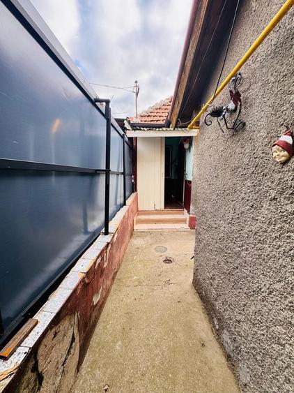 Casă individuală cu 3 camere cu Canalizare în Gării
