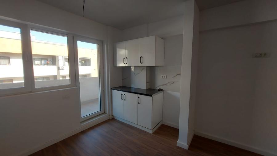 Apartament cu 2 camere semidecomandat în Berceni