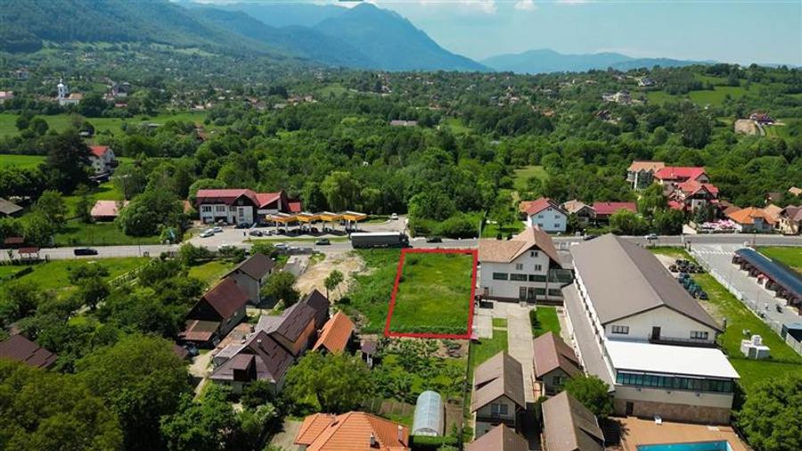 Teren Construcții intravilan de 1570 mp, în Bran