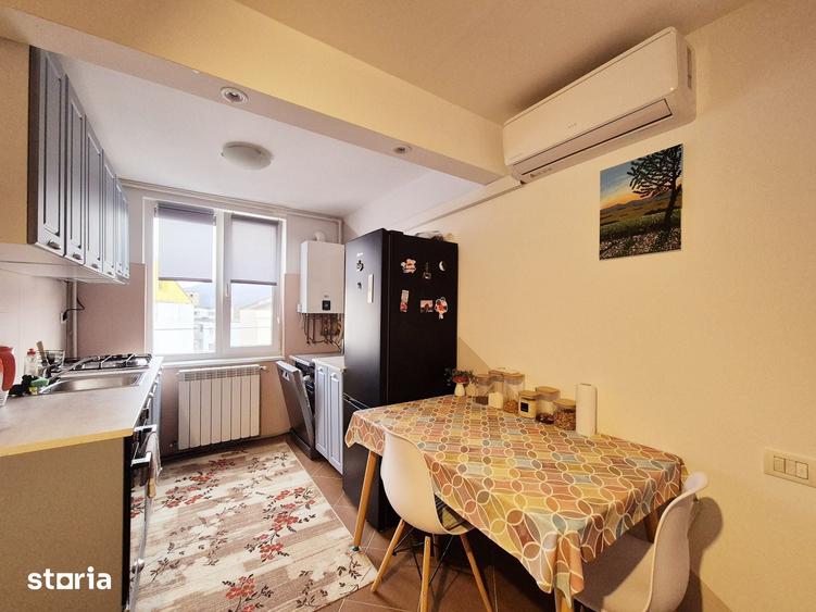 Apartament cu 2 camere decomandat în Precista