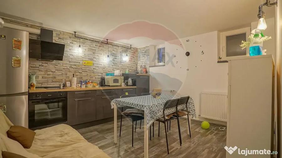 Casă cu 3 camere cu Teren 147 Mp în Centrul Istoric