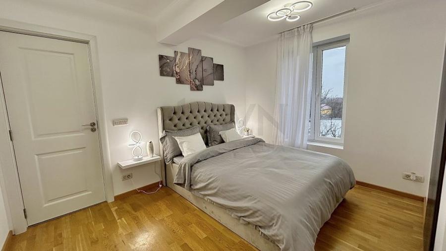 Apartament cu 2 camere decomandat în Băneasa