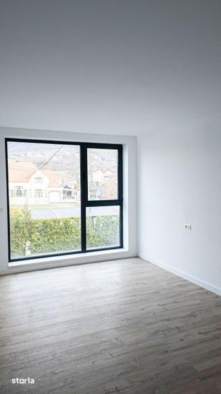 Apartament cu 4 camere în Vest