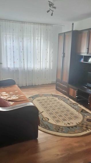 Garsonieră decomandată în Uzina 2