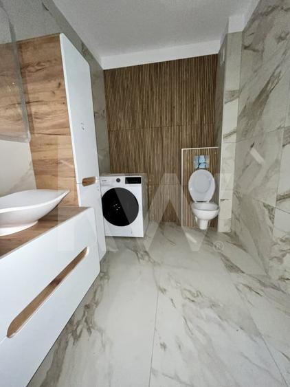 Apartament cu 3 camere semidecomandat în Șelimbăr
