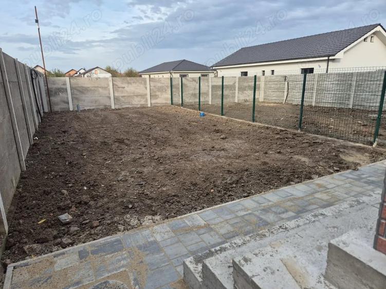 Casă cu 4 camere cu Teren 250 Mp în Săcălaz