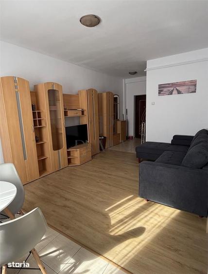 Apartament cu 2 camere semidecomandat în Fratelia