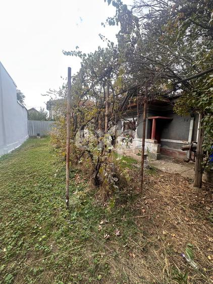 Casă individuală cu 5 camere cu Canalizare în Colentina