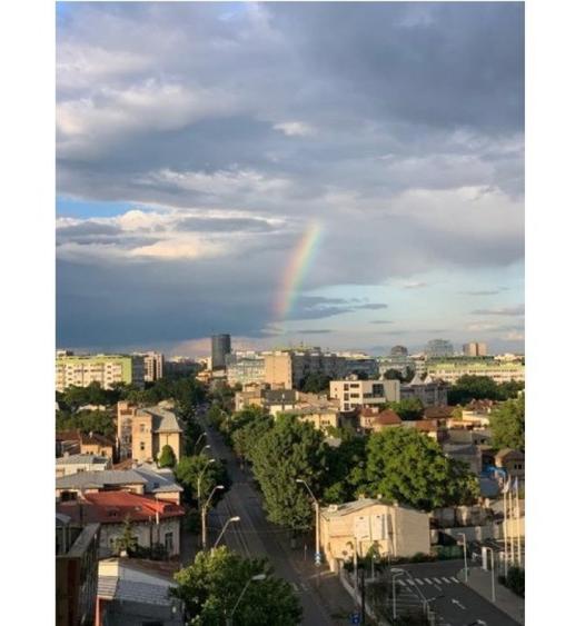 Apartament cu 4 camere decomandat în Unirii