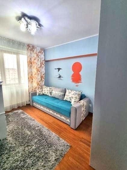 Apartament cu 3 camere decomandat, mobilat în 1 Decembrie 1918