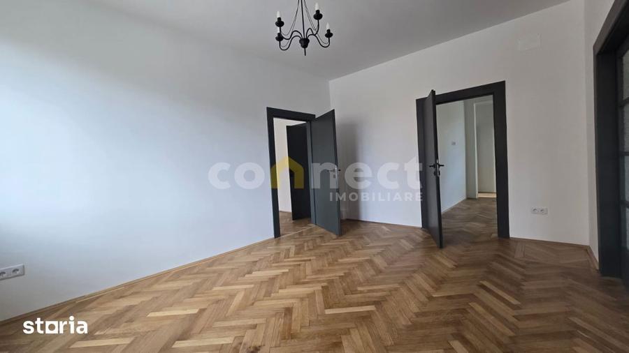 Apartament cu 5 camere în Central