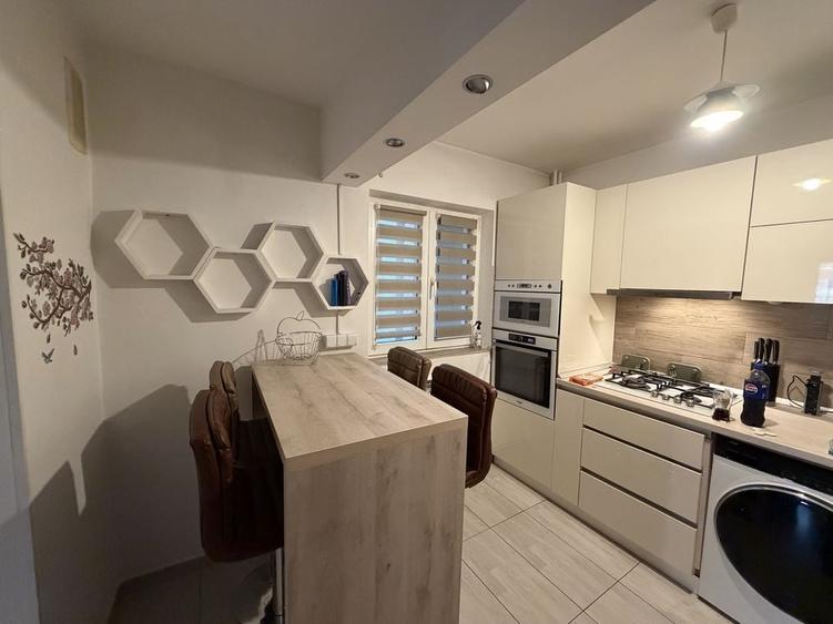 Apartament cu 2 camere decomandat în Tineretului