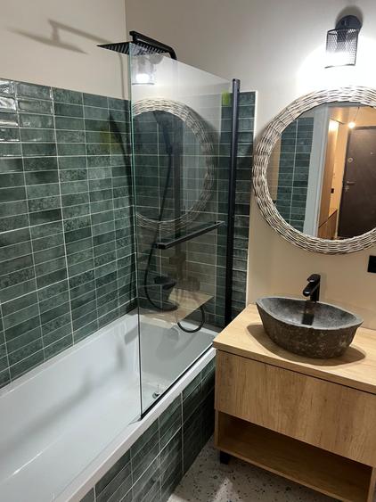 Apartament cu 3 camere ,bloc nou cu lift , parcare - 10