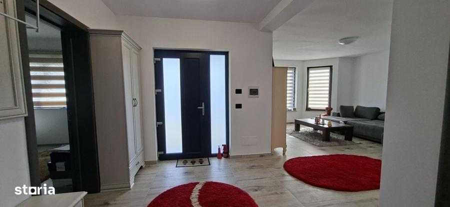 Casă cu 3 camere în Letea