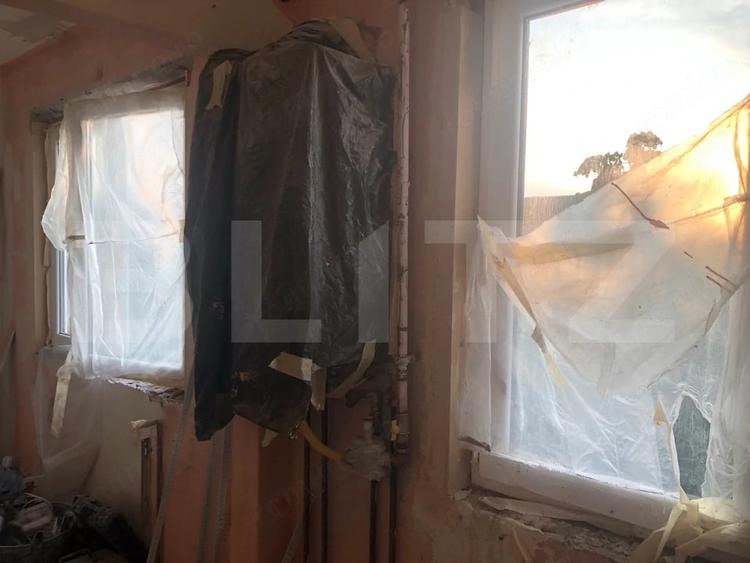Apartament cu 2 camere nedecomandat în Solidarității