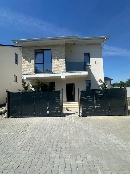 Casă individuală cu 5 camere cu Canalizare în Bragadiru