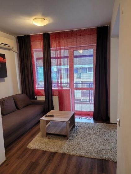 Garsonieră decomandată în Valea Oltului