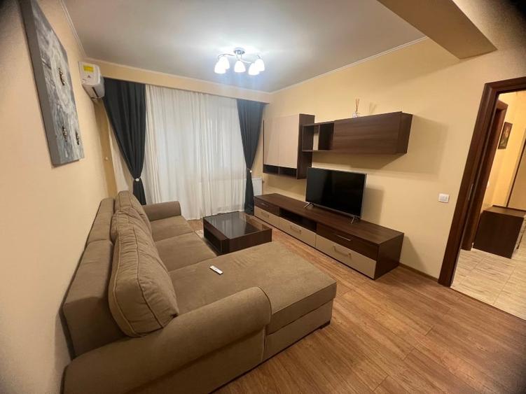 Apartament cu 2 camere decomandat în Decebal