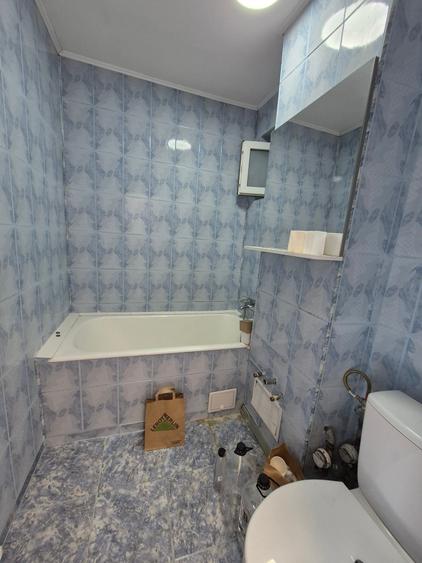 Apartament cu 2 camere semidecomandat în Costin Georgian