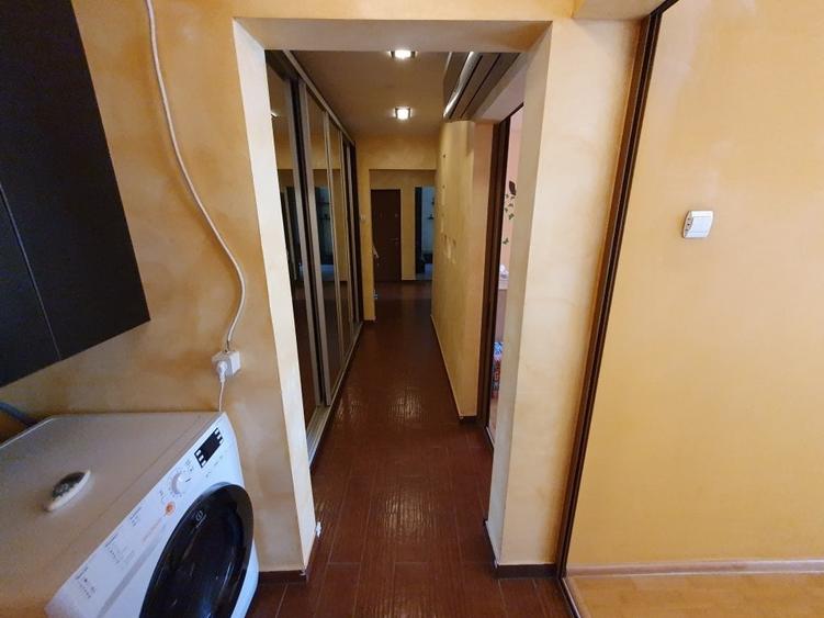 Apartament cu 3 camere decomandat, mobilat în Dristor