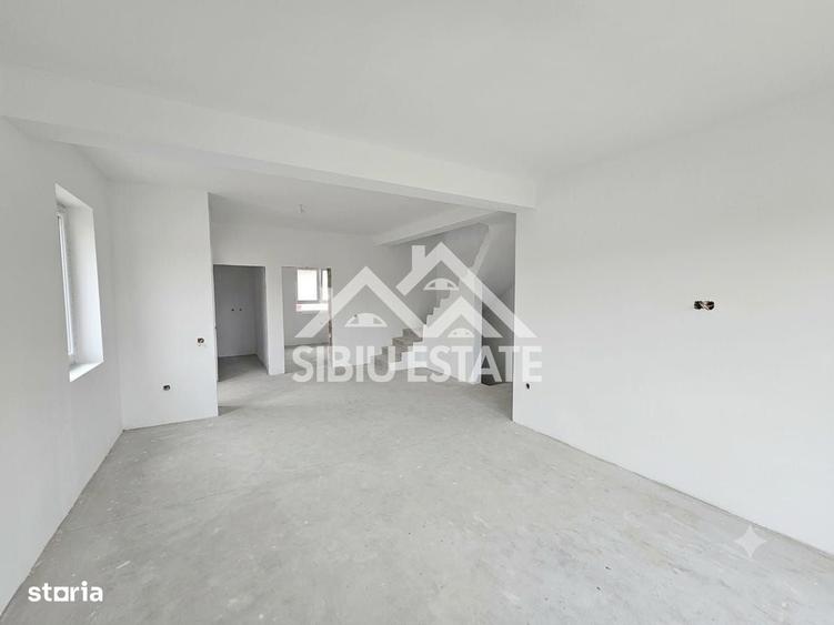 Casă cu 4 camere în Central