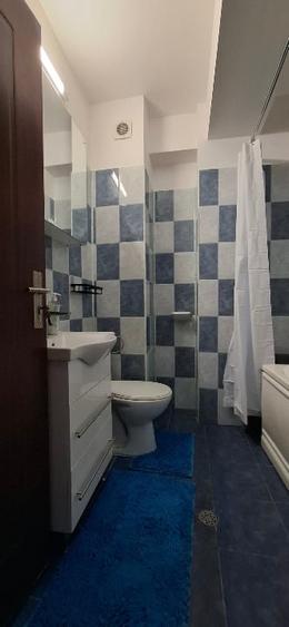 Apartament cu 2 camere decomandat, mobilat în Energia