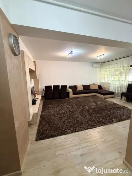 Apartament cu 2 camere decomandat în Km 5
