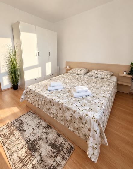 Apartament cu 3 camere decomandat, mobilat în Faleza Nord