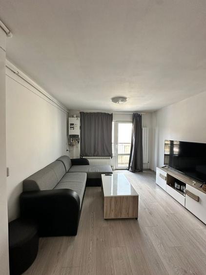 Apartament cu 3 camere în Coman