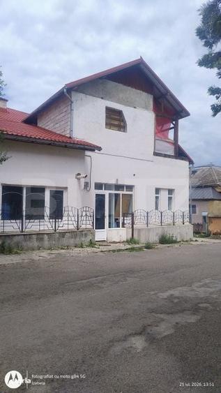 Casă cu 4 camere în Cuzdrioara