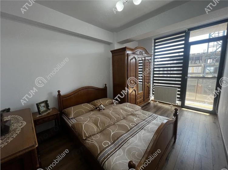 Apartament cu 3 camere decomandat în Sud