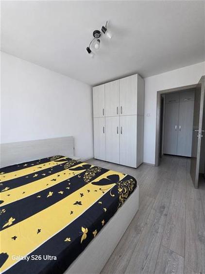 Apartament cu 2 camere semidecomandat în 13 Decembrie