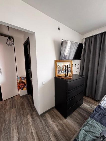 Apartament cu 3 camere semidecomandat, mobilat în Gorjului