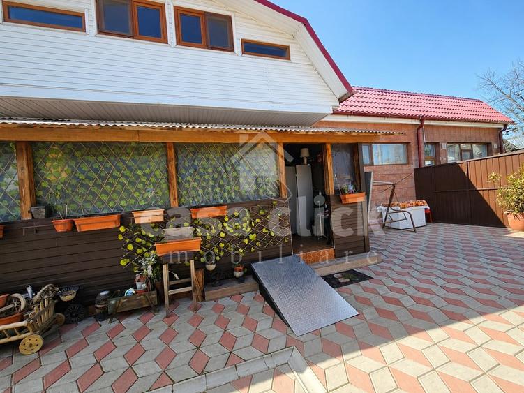Proprietate specială, de 218 mp, în Mazepa 2