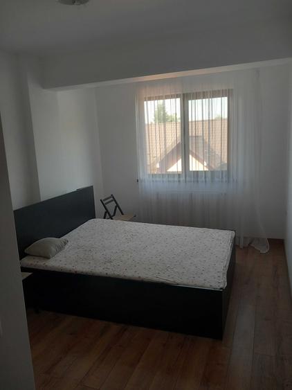 Apartament cu 3 camere decomandat în Cug
