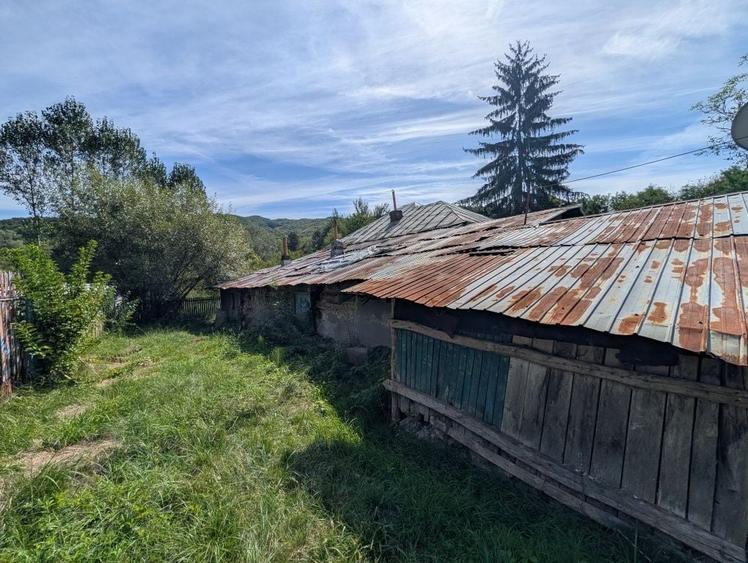 Casă cu 4 camere în Șoimari