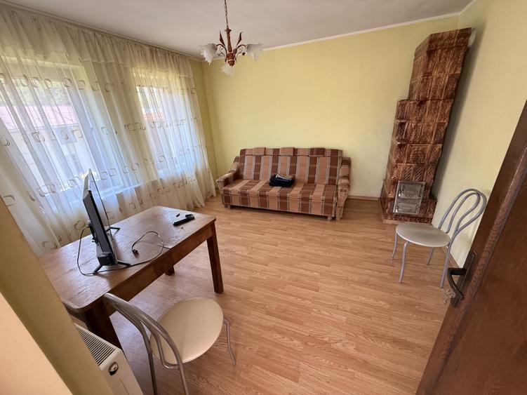 Casă cu 5 camere cu Teren 2146 Mp în Lerești