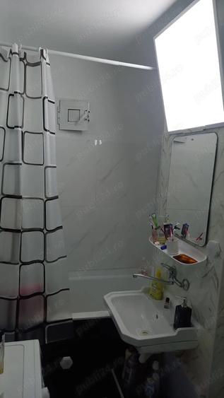 Apartament cu 3 camere decomandat în Mioriței