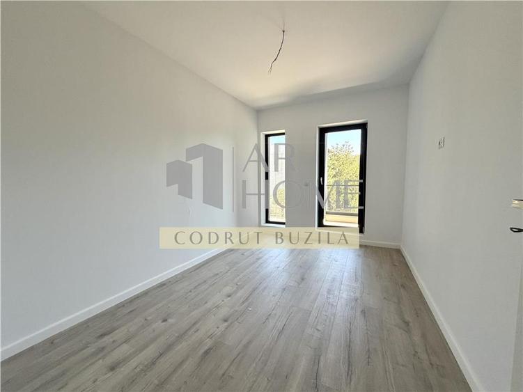 Apartament cu 3 camere decomandat în Albert